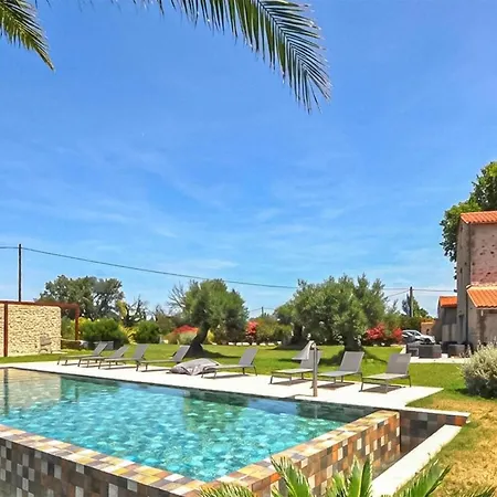 Superbe Piscine Privee
